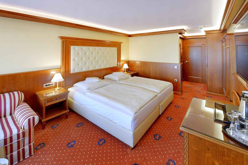 Parkhotel Stader Hof Extérieur photo