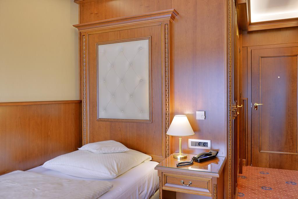 Parkhotel Stader Hof Extérieur photo