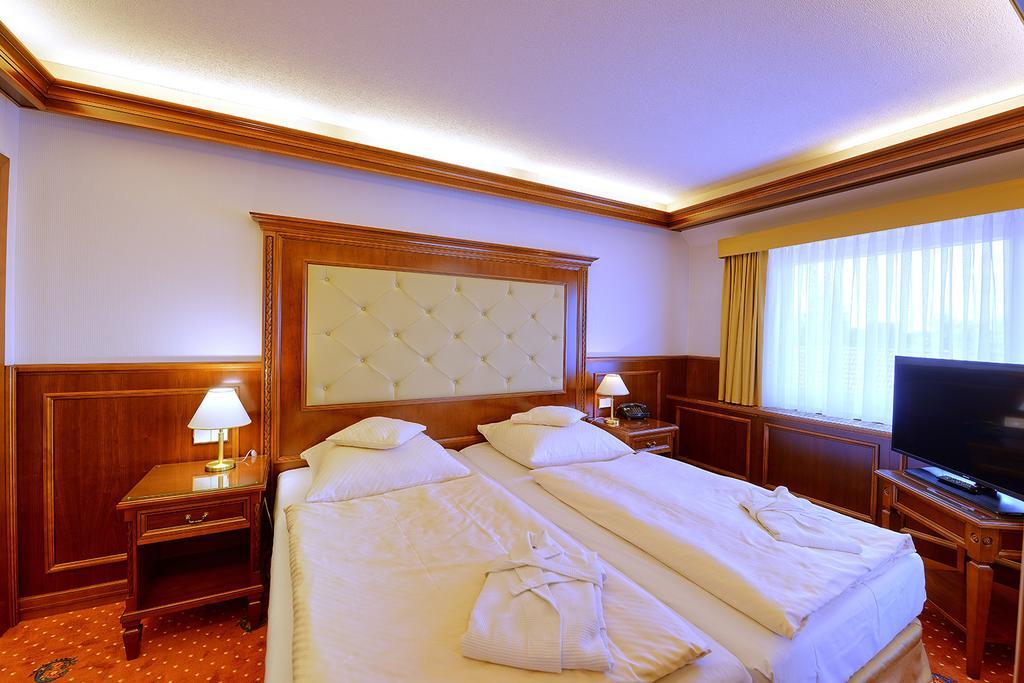 Parkhotel Stader Hof Extérieur photo